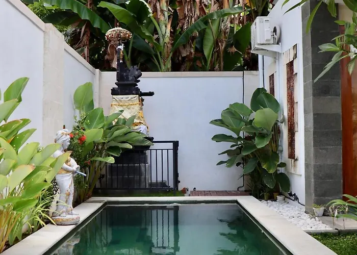 Peaceful Tropical With Private Pool 别墅 Panji